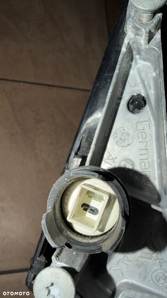 LUSTERKO BMW E87 PRAWE EU 5 PIN 668 - 4