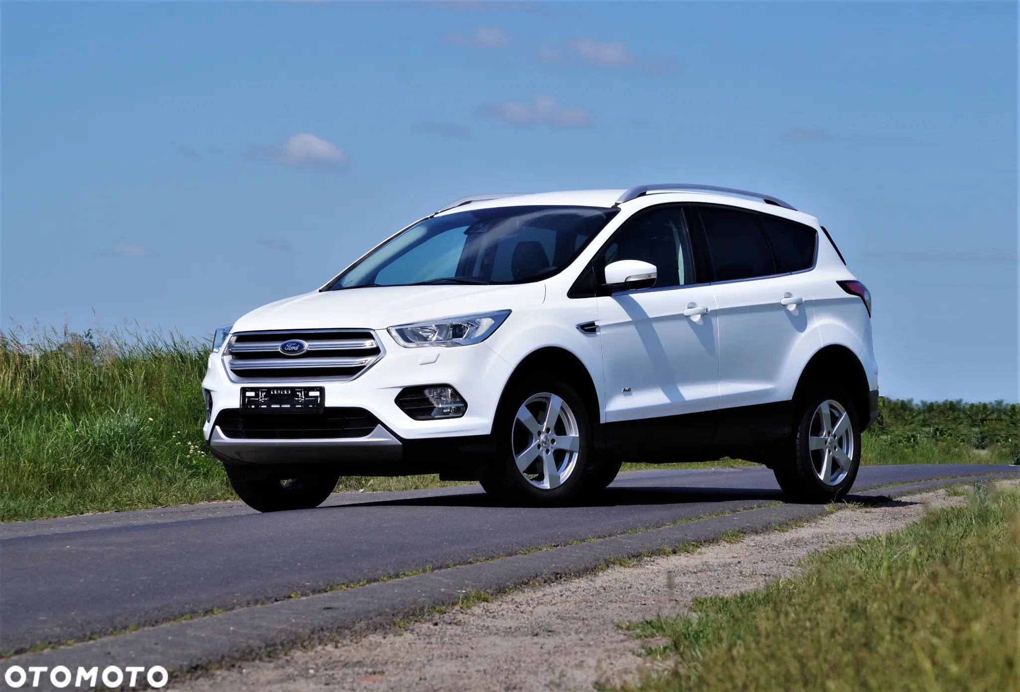 Ford Kuga - 1