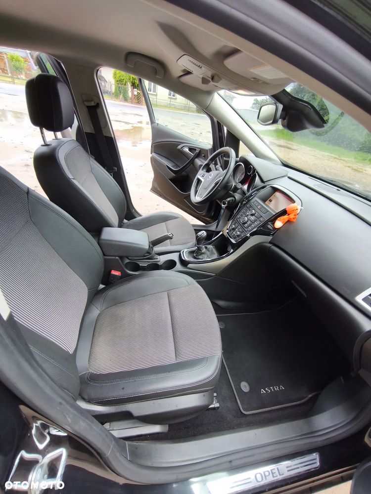 Opel Astra 1.6 CDTI Cosmo - 21