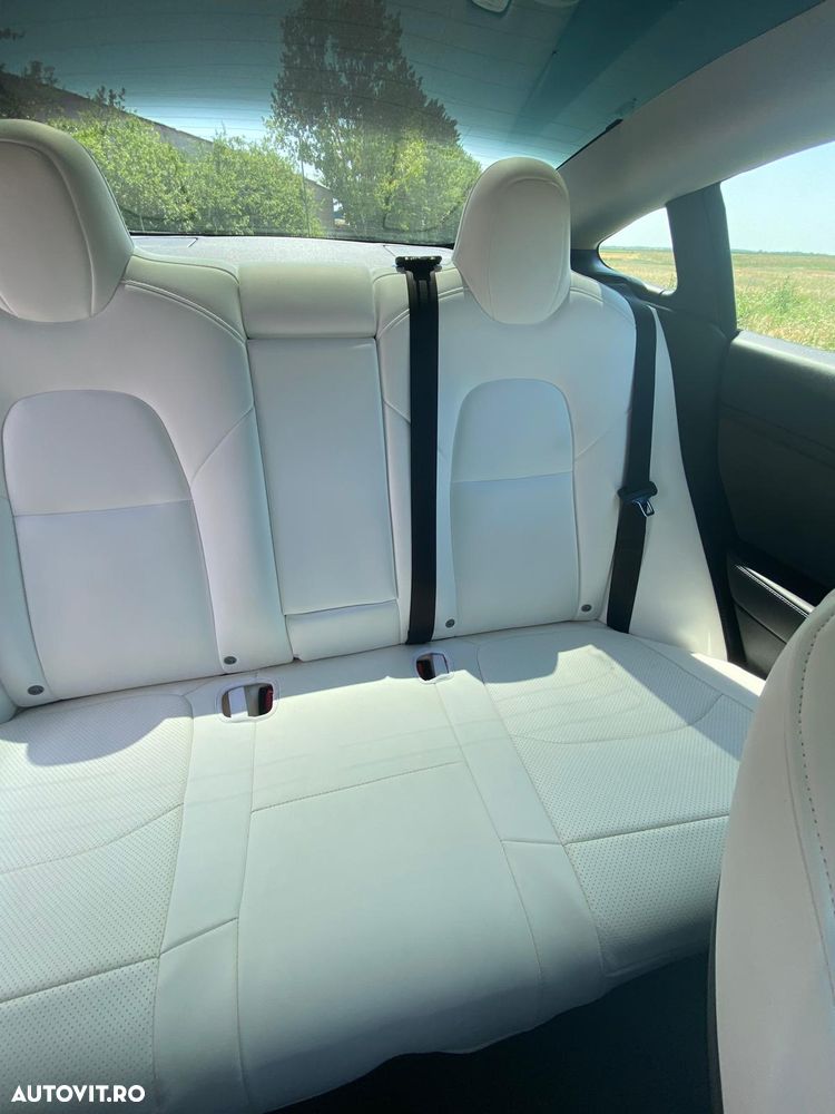 TESLA Model 3 2021 — imagine 17