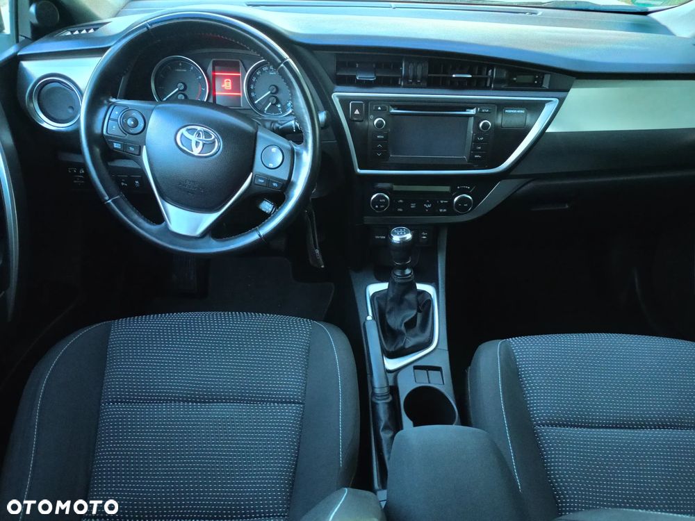 Toyota Auris 1.6 Edition - 21