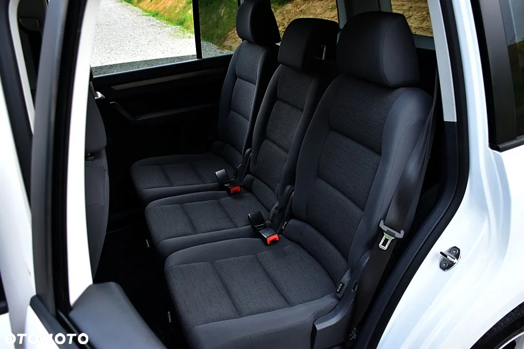 Volkswagen Touran 1.9 TDI Conceptline - 33