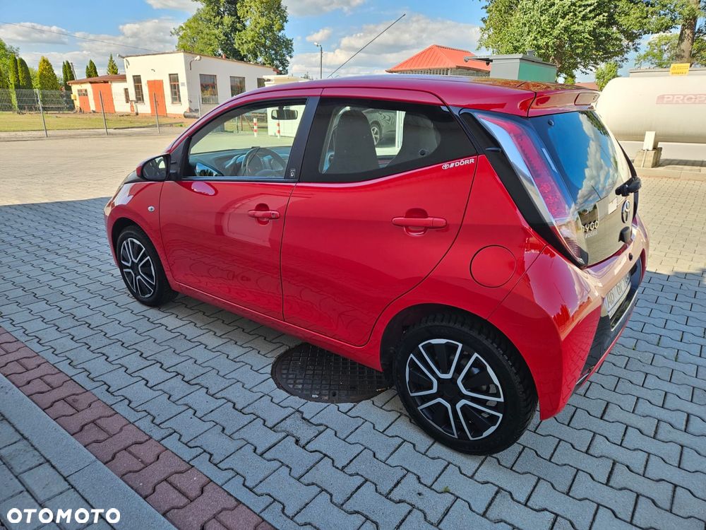 Toyota Aygo x-play Edition S+ - 2