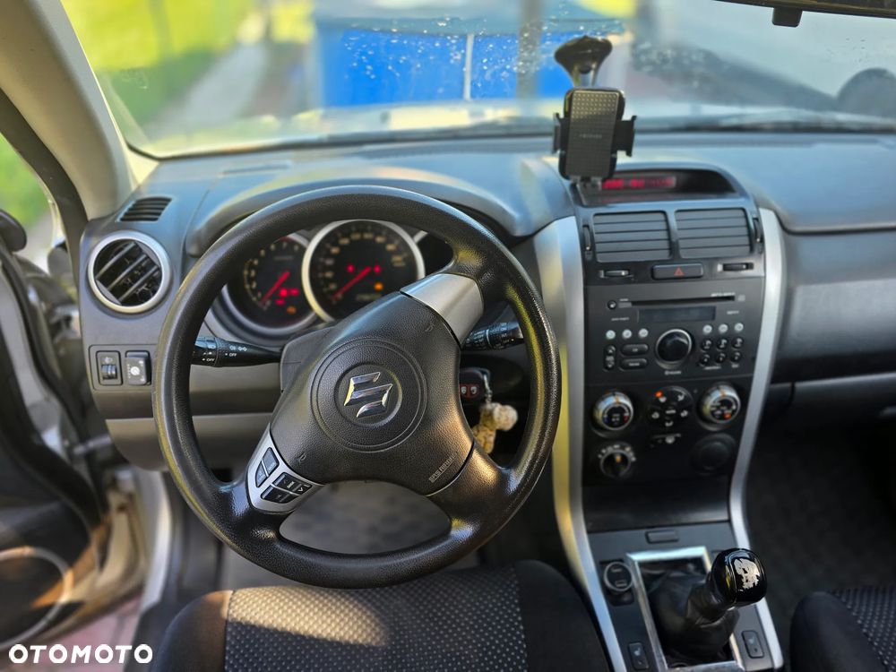 Suzuki Grand Vitara 2006 photo 4