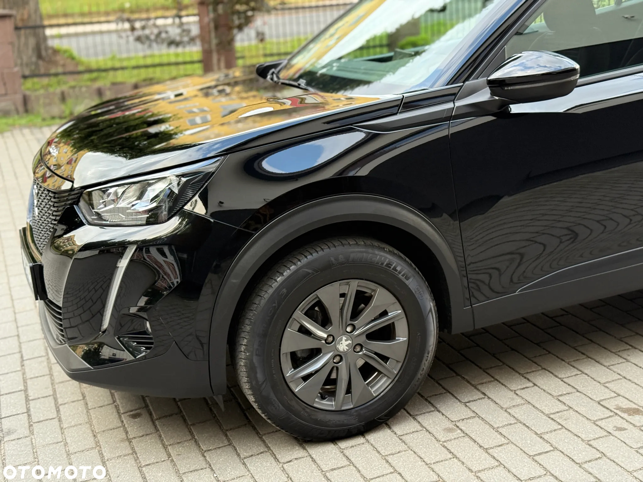 Peugeot 2008 1.2 PureTech Active Pack S&S EAT8 - 19