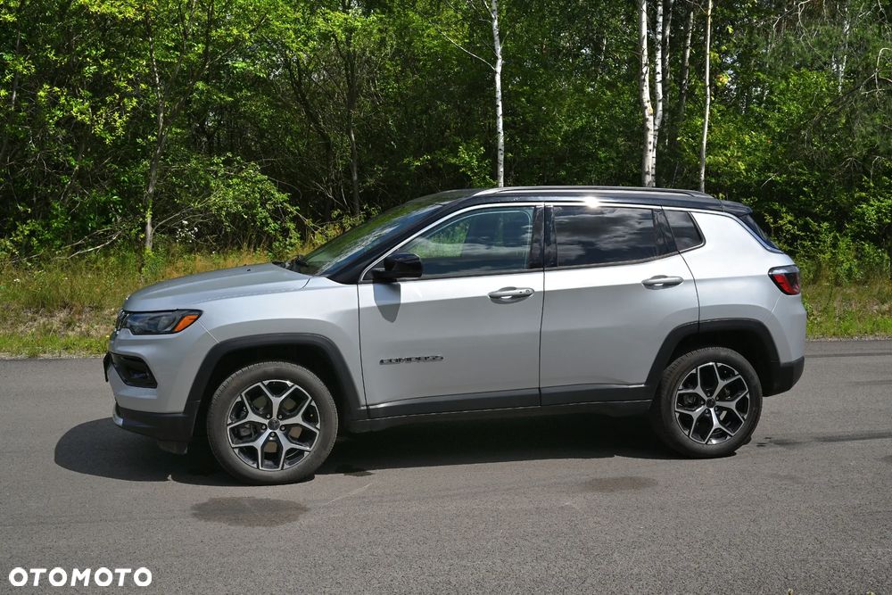 Jeep Compass - 22