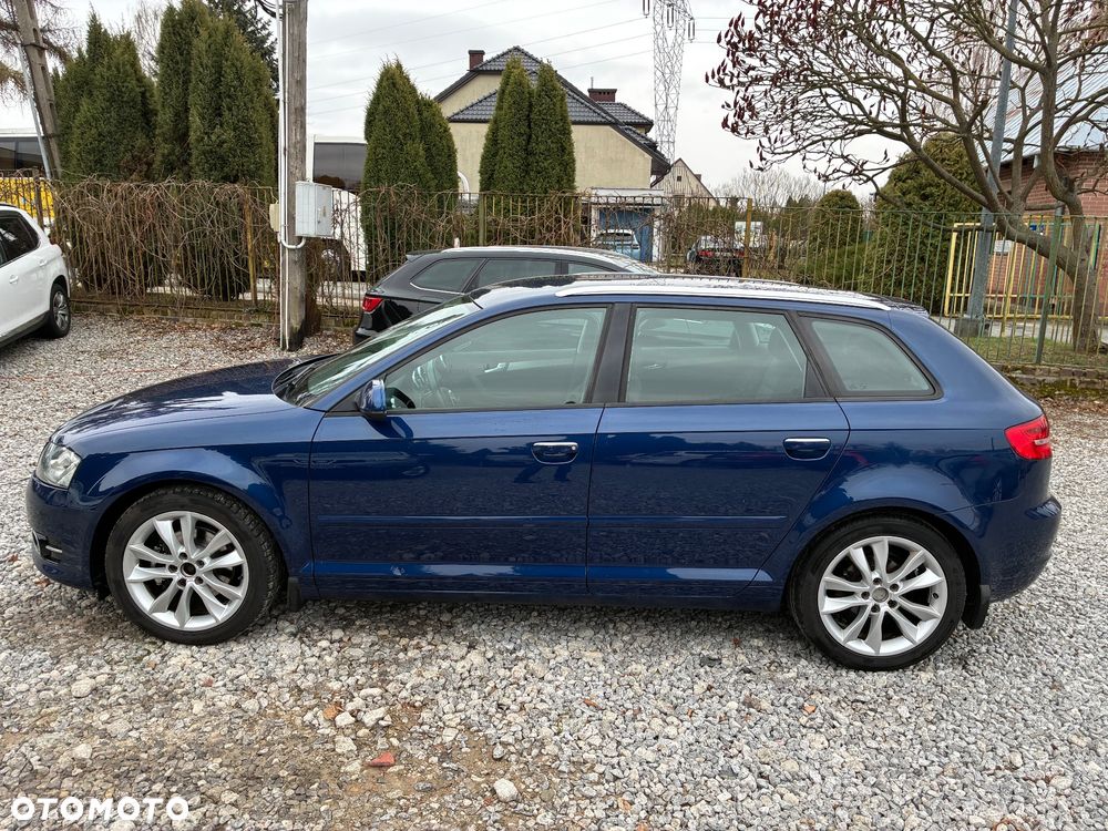 Audi A3 Sportback - 4