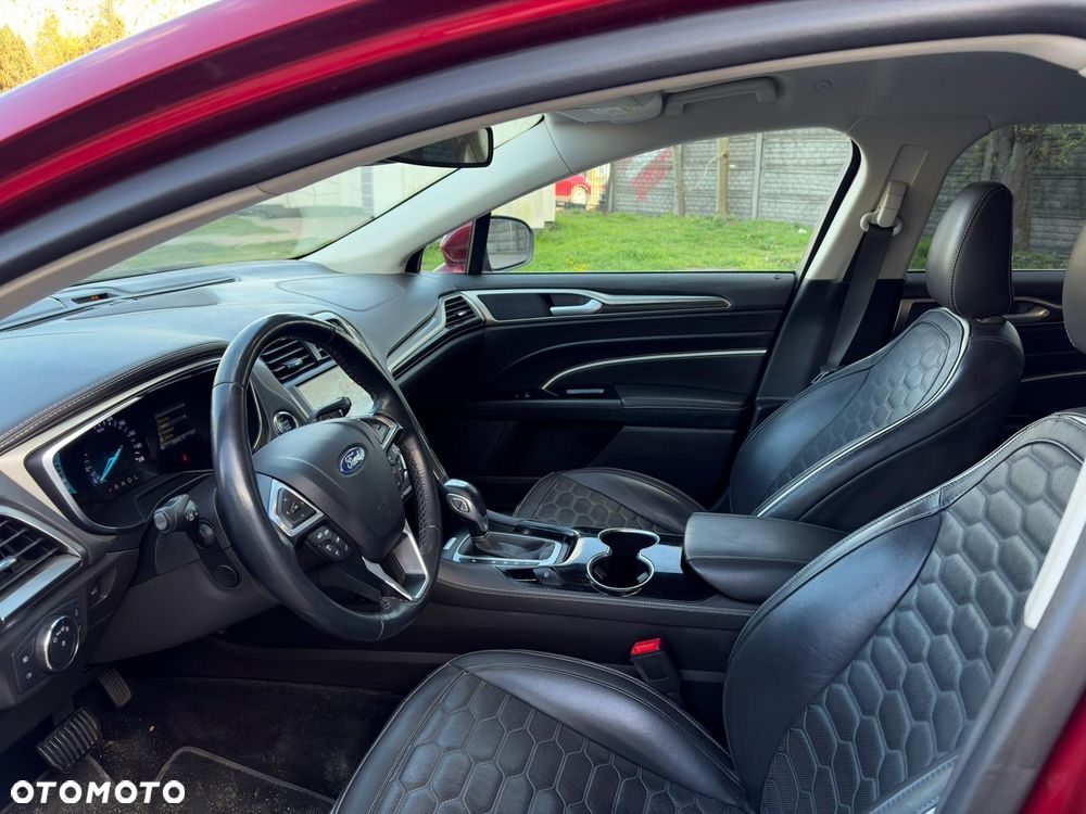 Ford Mondeo SW 2.0 Hybrid Vignale - 13