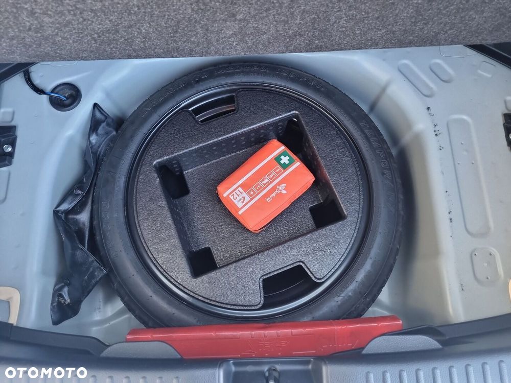 Toyota Yaris Hybrid 1.5 Comfort - 25