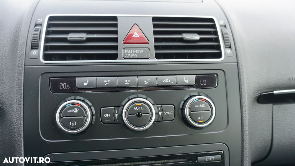 Volkswagen Touran 1.4 TSI DSG Comfortline - 22