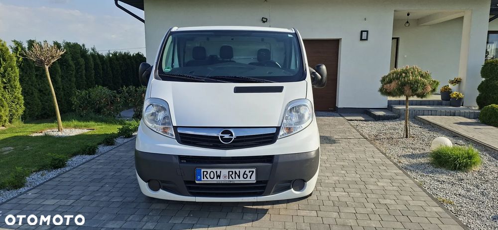Opel vivaro - 2
