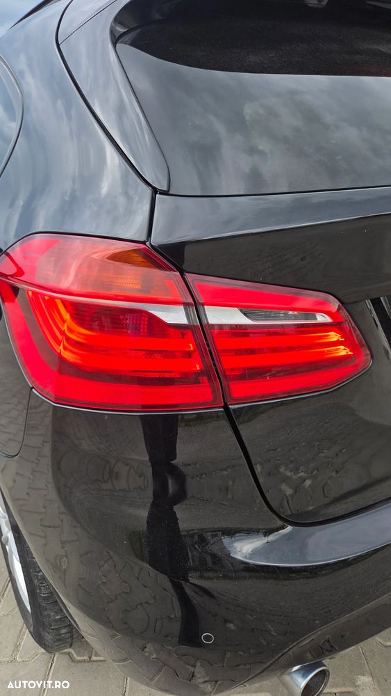 BMW Seria 2 216d Aut. Sport Line - 33