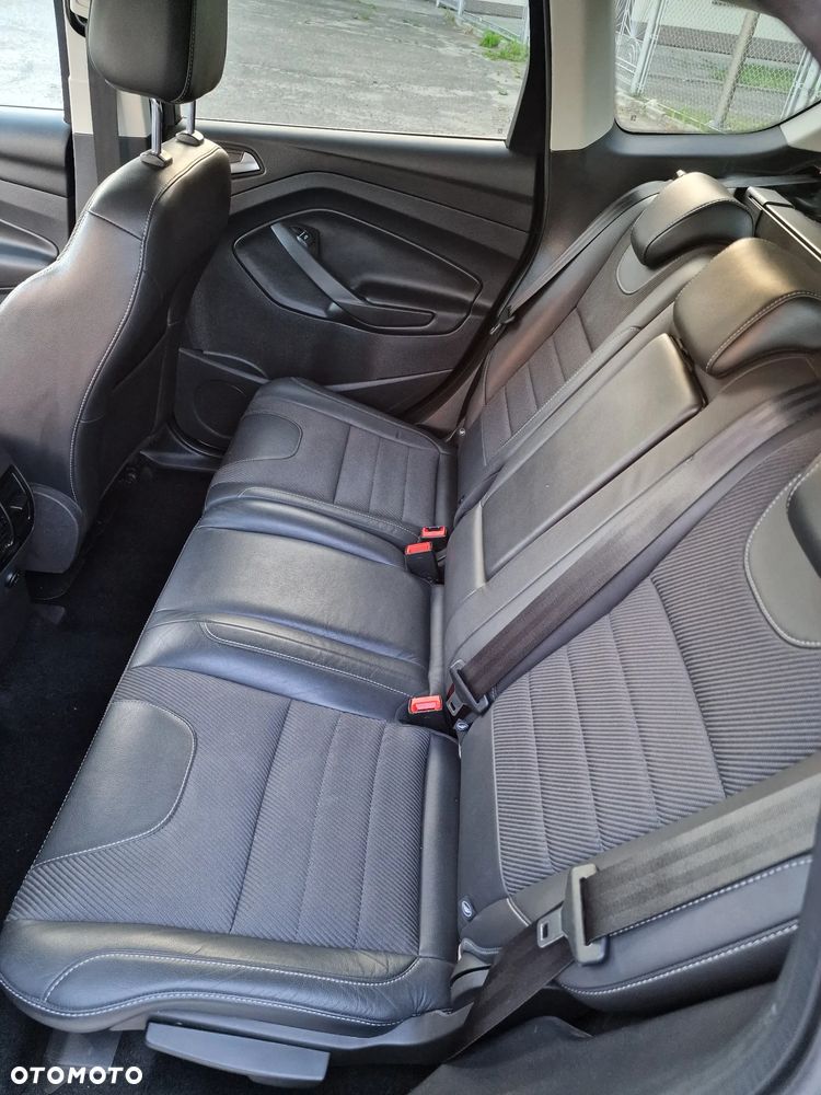 Ford Kuga 2.0 TDCi AWD Titanium - 17