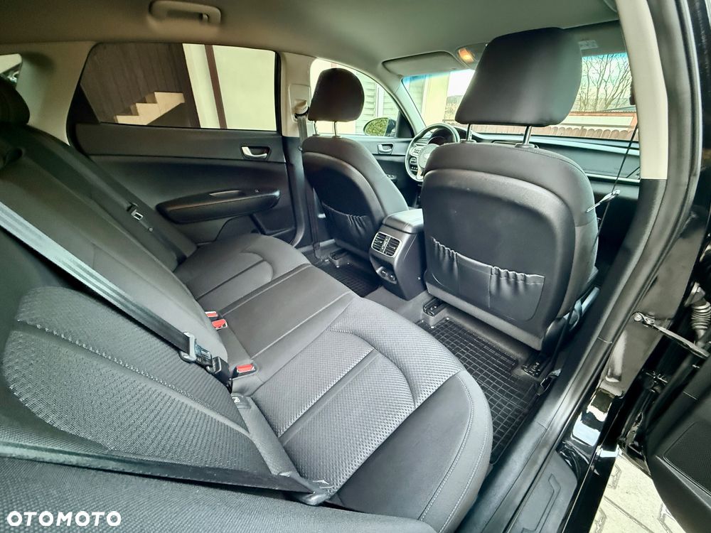 Kia Optima 2.0 M - 28