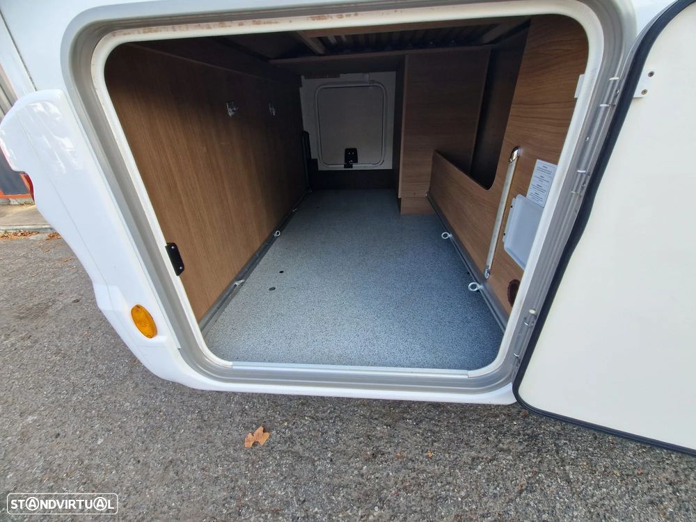 Dethleffs Premium Class 4 Travel cama central - 17