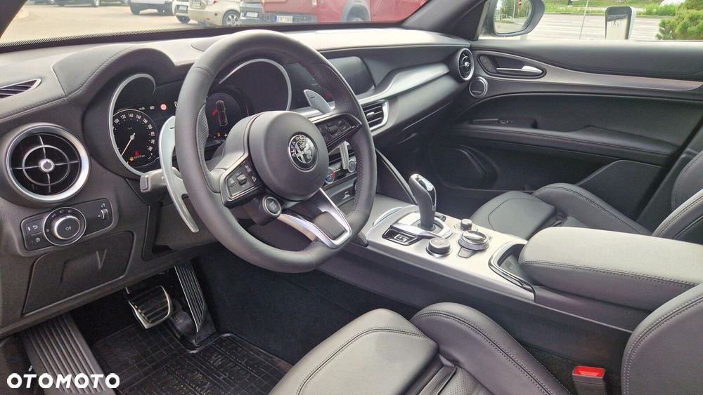 Alfa Romeo Stelvio 2.2 JTDM Veloce Q4 - 12
