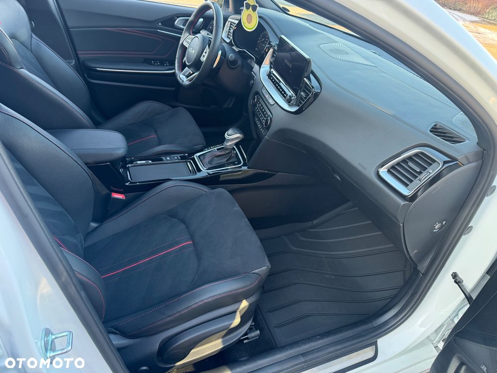 Kia ProCeed 1.5 T-GDI GT Line DCT - 31