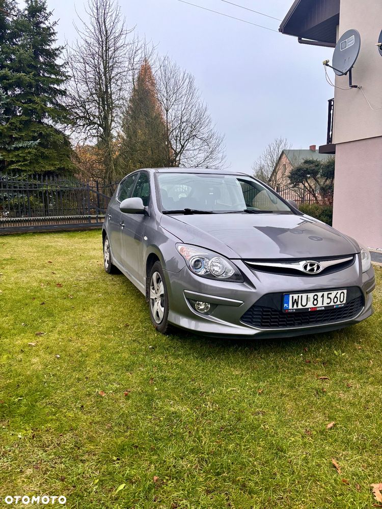 Hyundai i30 1.4 Base + - 1