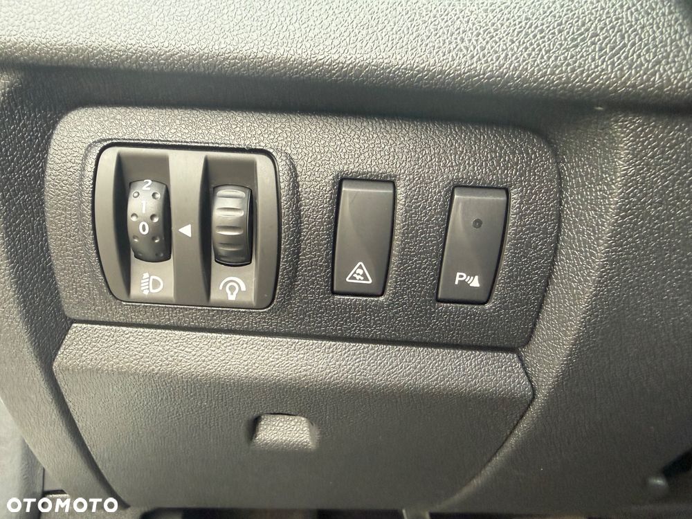 Renault Megane TCe 130 Night and Day - 19