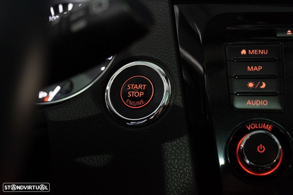 Nissan Qashqai 1.3 DIG-T N-Connecta LED+SKY - 27