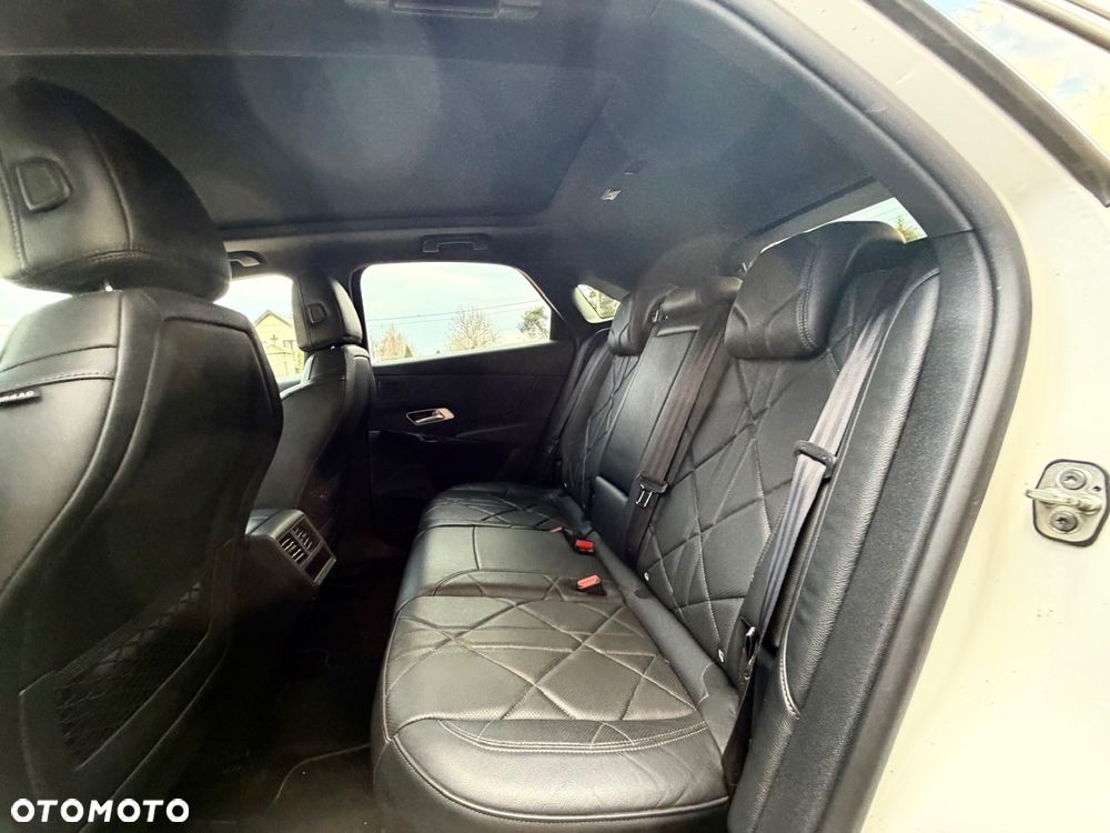 DS Automobiles DS 7 Crossback - 16