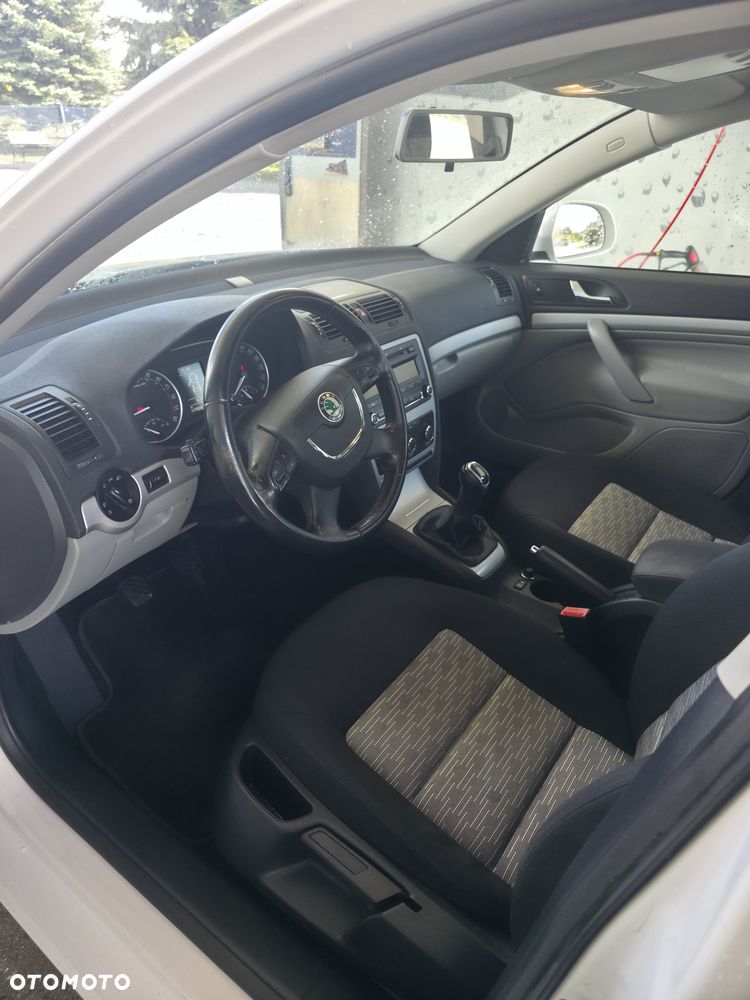 Skoda Octavia - 14