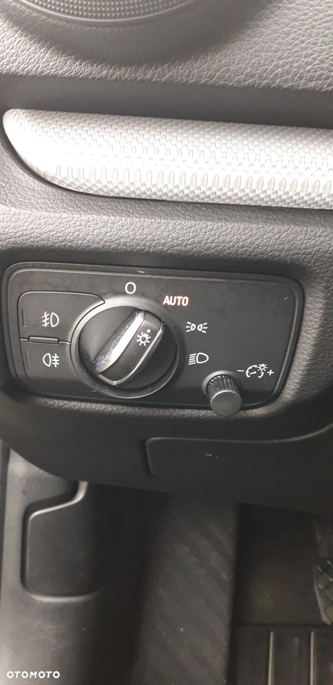 Audi A3 Sportback 2.0 TDI (clean diesel) quattro Ambiente - 22