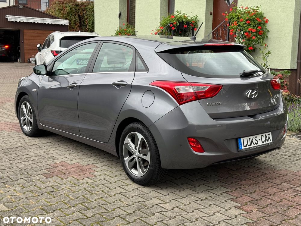 Hyundai i30 1.4 Passion - 4