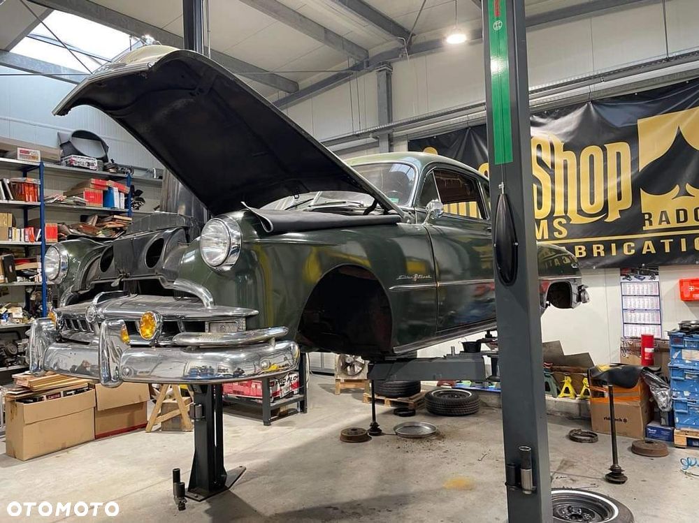 Pontiac Chieftain - 29