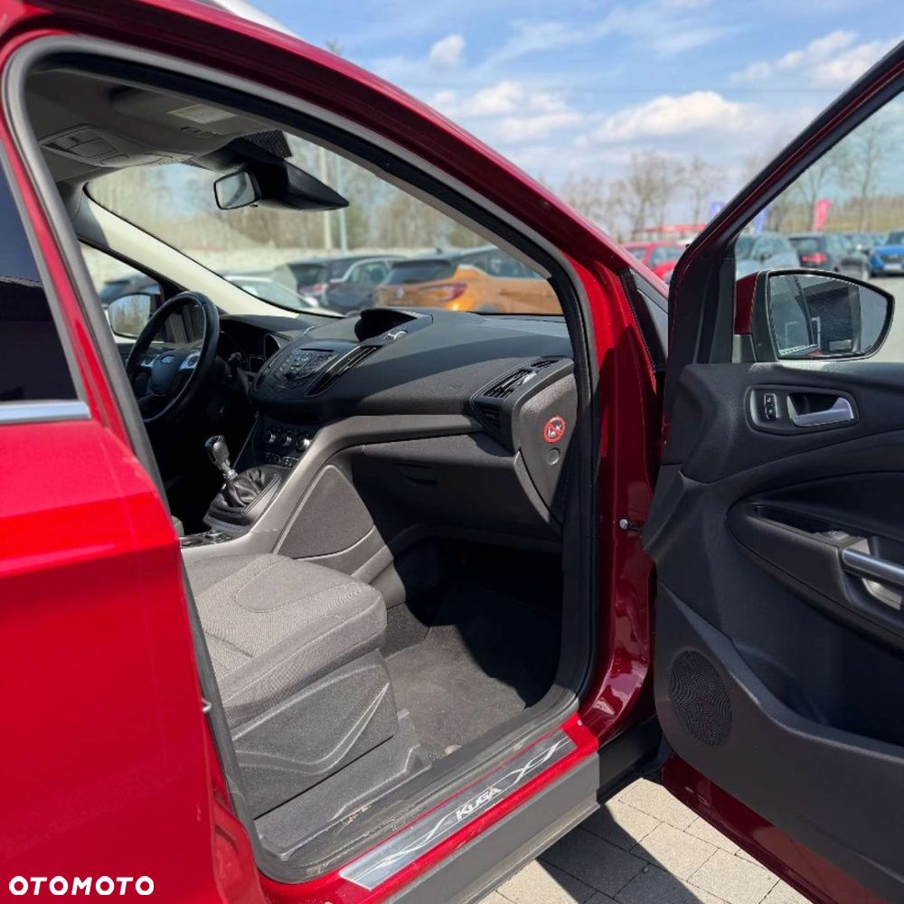 Ford Kuga 1.5 EcoBoost 2x4 Titanium - 36