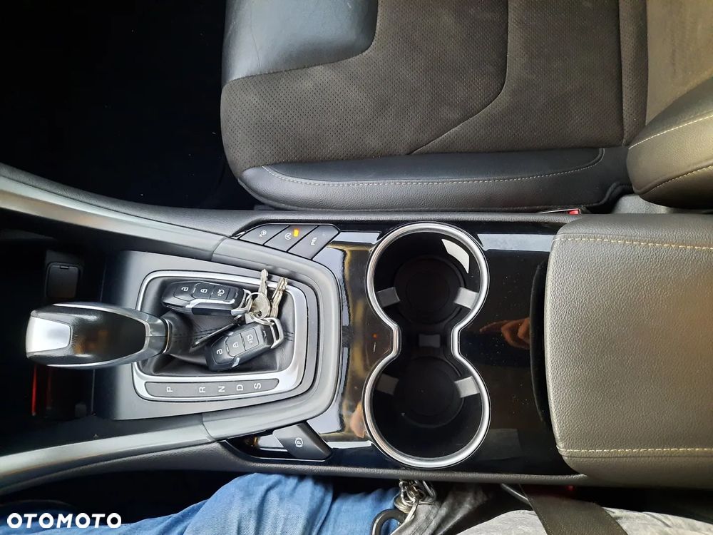 Ford Mondeo 2.0 TDCi Bi-Turbo ST-Line PowerShift - 39