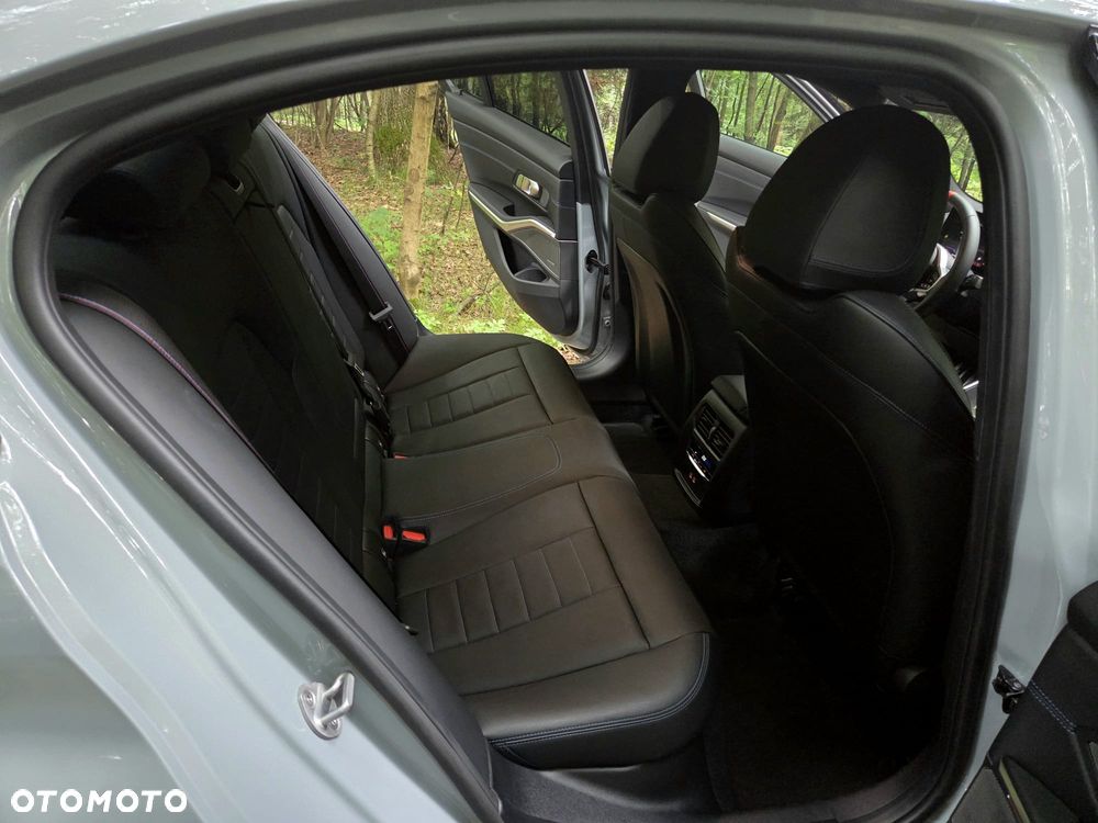BMW Seria 3 - 26