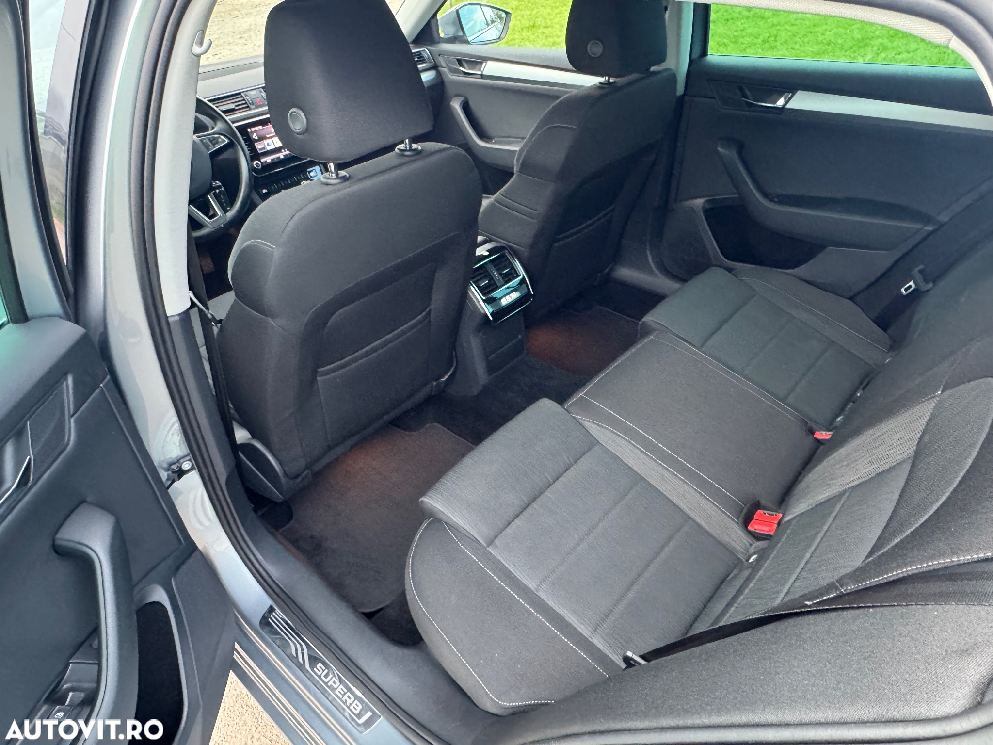 Skoda Superb Combi 1.5 TSI DSG Ambition - 9