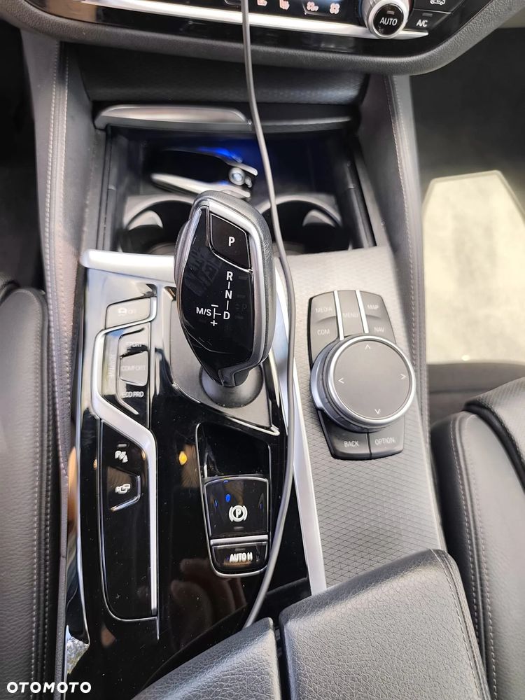BMW Seria 5 520d mHEV M Sport sport - 17