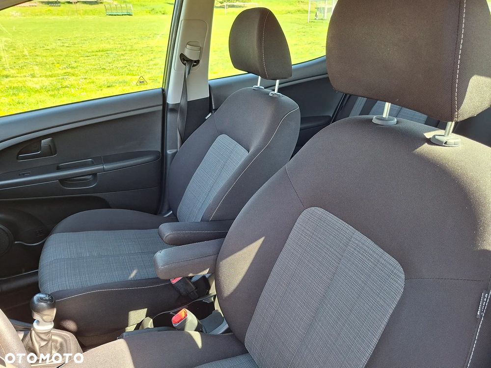 Kia Venga 1.4 M - 12