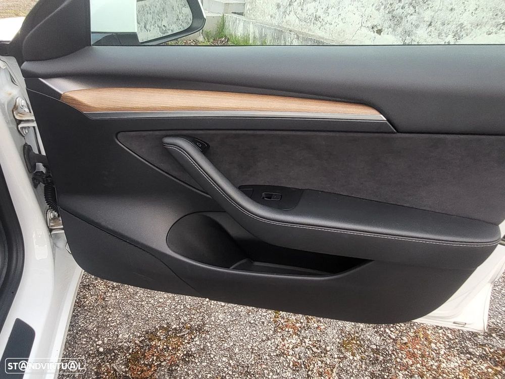 Tesla Model 3 Tração Traseira - 12