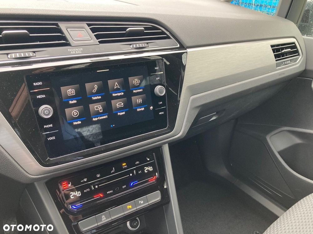 Volkswagen Touran - 9