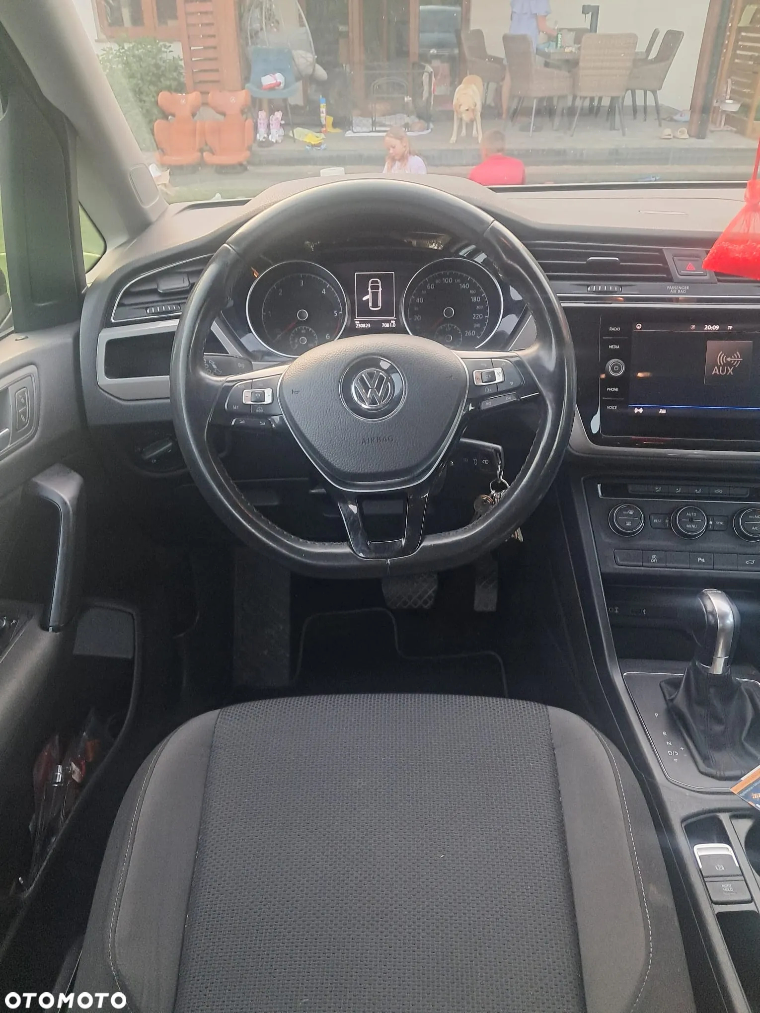 Volkswagen Touran - 13