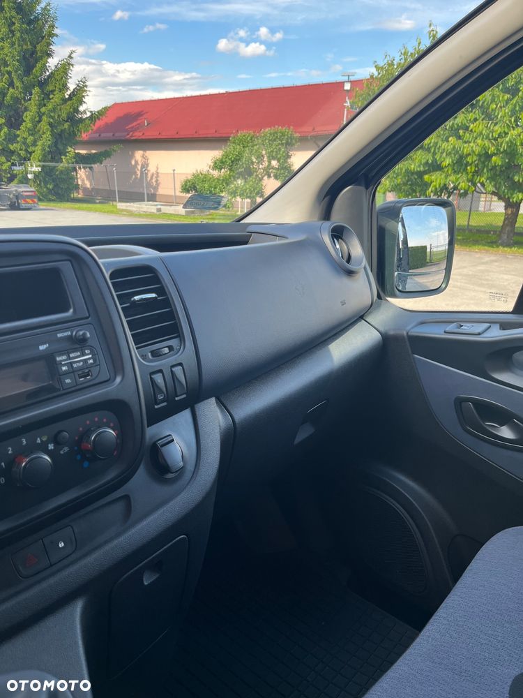 Opel Vivaro - 16