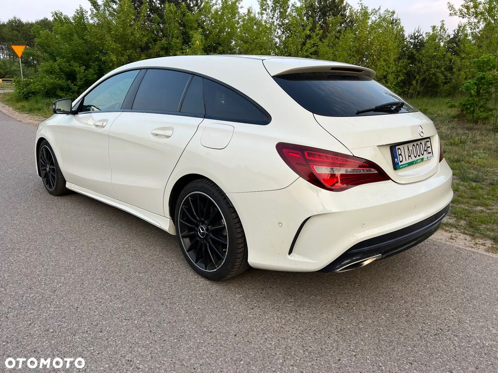 Mercedes-Benz CLA Shooting Brake 180 7G-DCT AMG Line - 7
