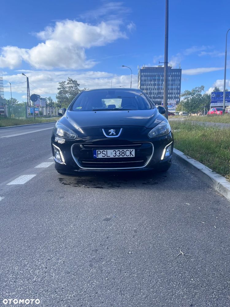 Peugeot 308 - 1