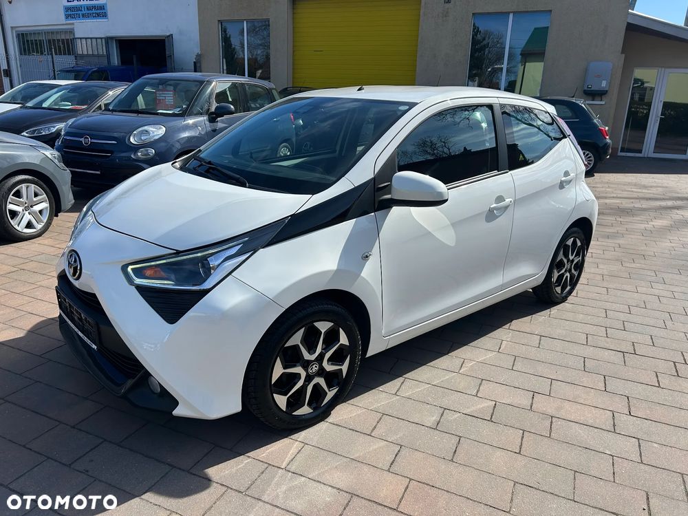 Toyota Aygo x-play - 2