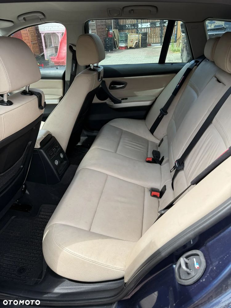 BMW Seria 3 - 10