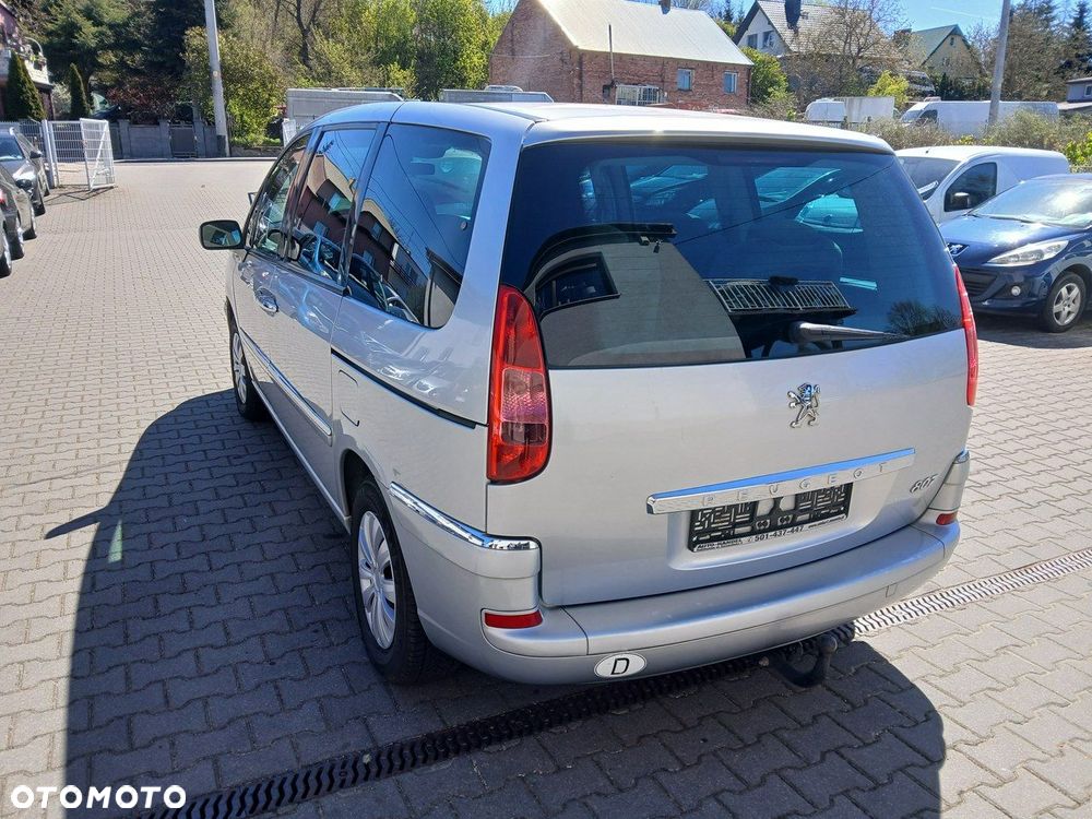 Peugeot 807 140 Family - 4