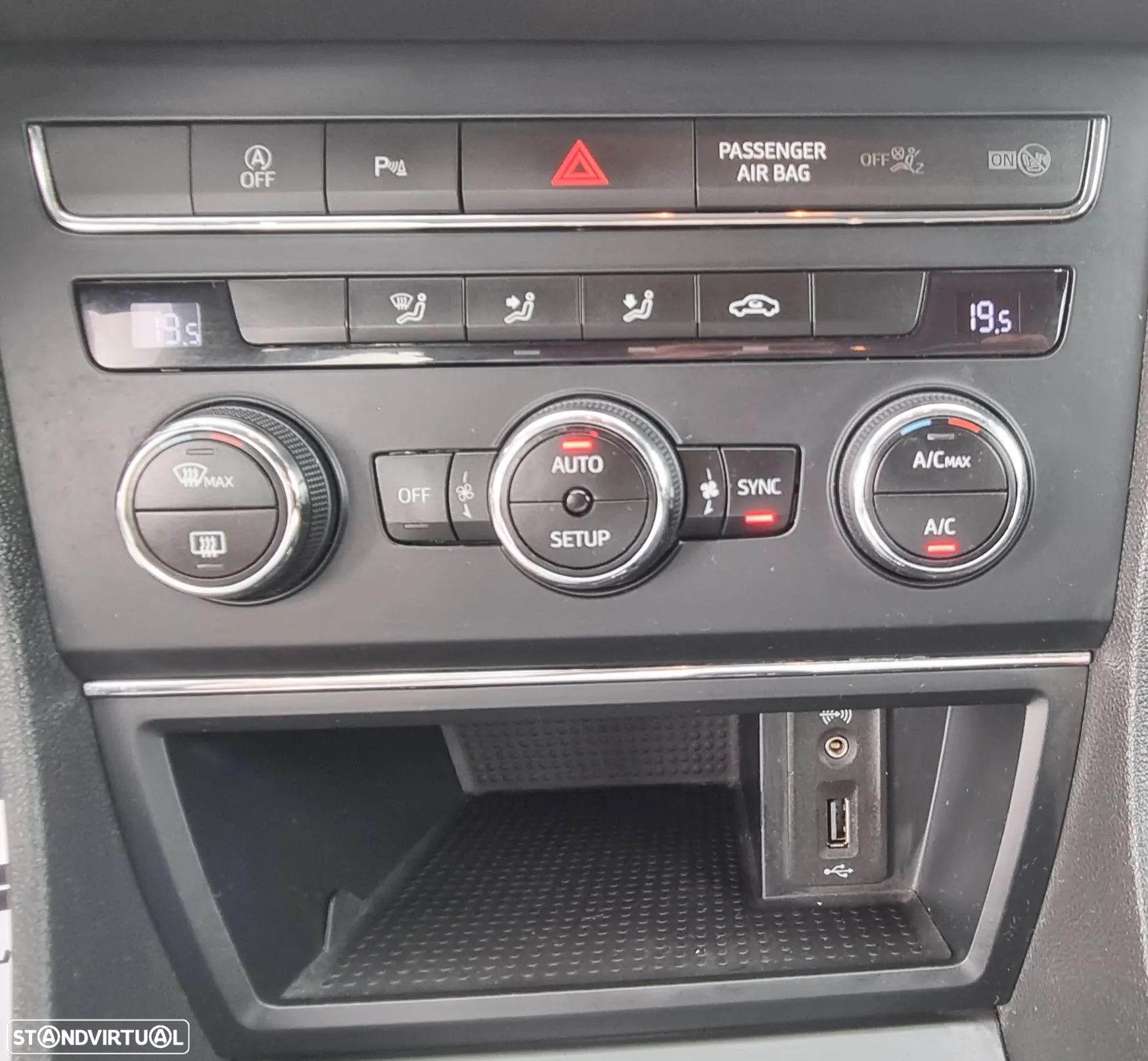 SEAT Leon ST 1.6 TDI Reference Ecomotive - 22