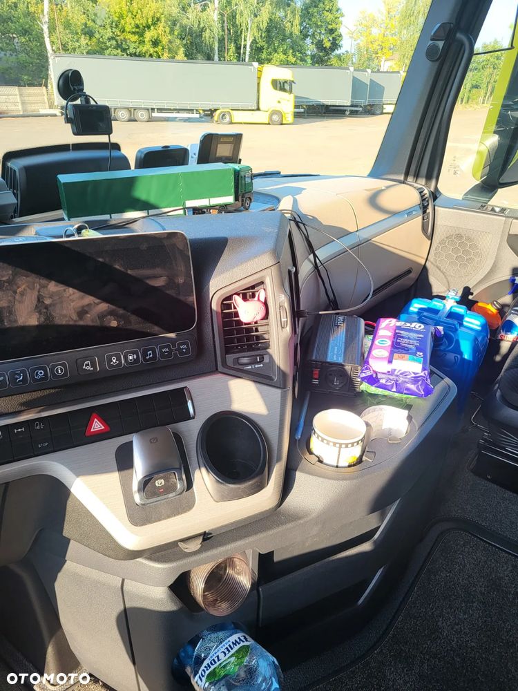 Mercedes-Benz Actros - 7