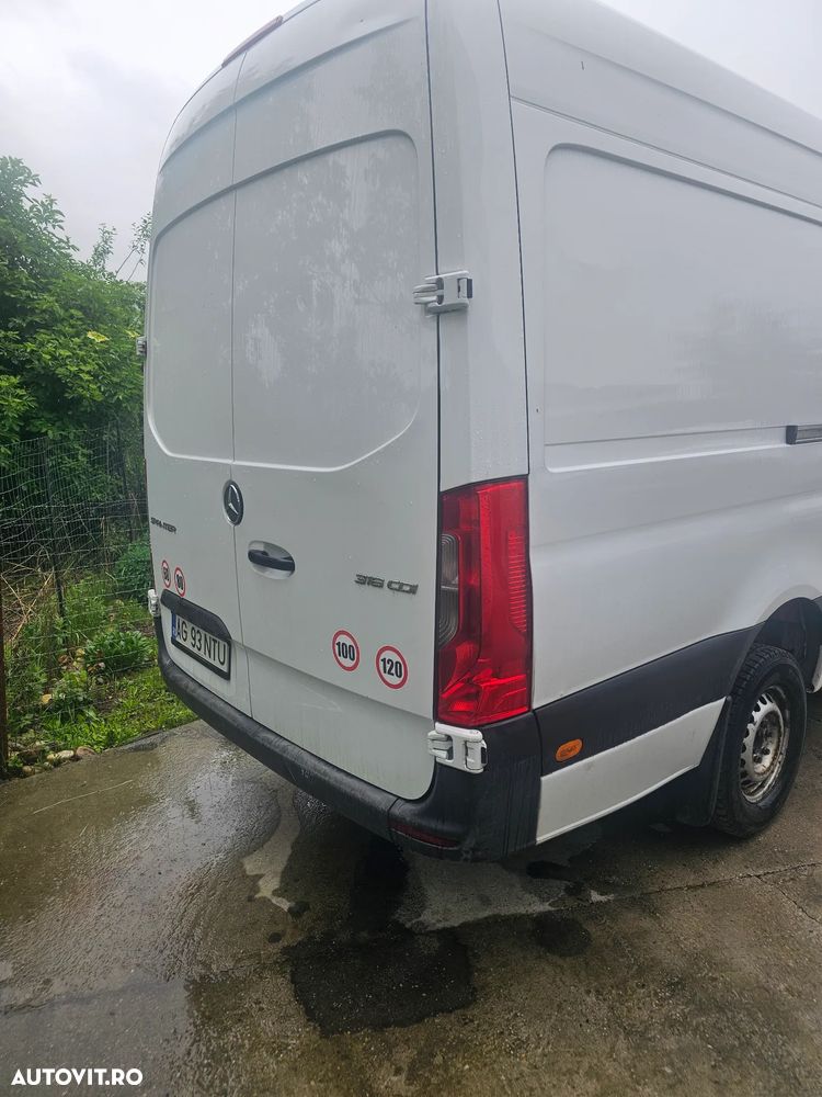 Mercedes-Benz Sprinter - 7