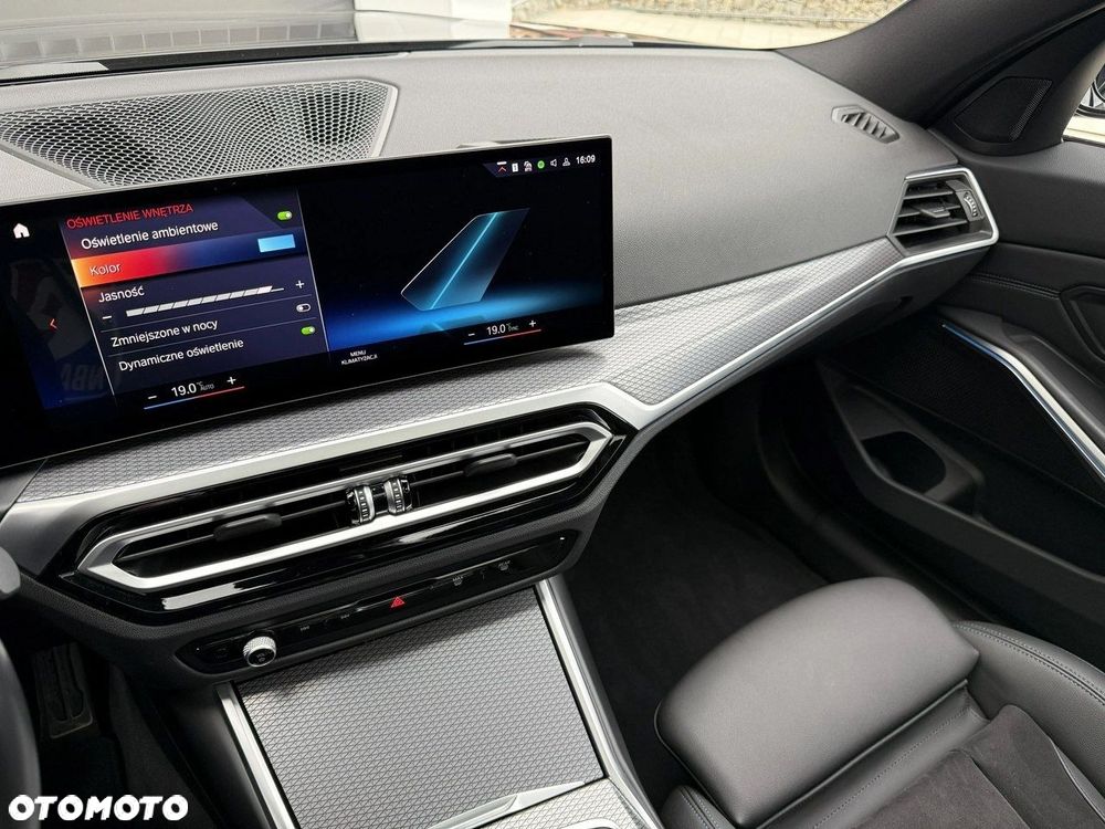 BMW Seria 3 330i xDrive M Sport sport - 14