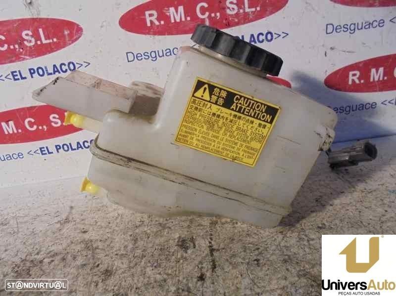 DEPOSITO LIQUIDO TRAVÕES TOYOTA PRIUS 2009 - - 1