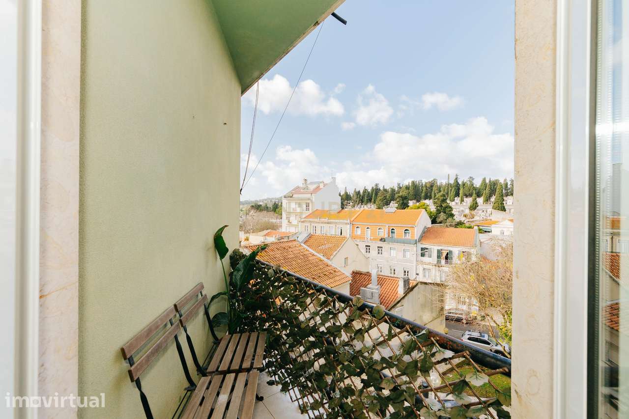 Apartamento T2 totalmente renovado em Campo de Ourique | Varanda | Vis - Grande imagem: 3/30